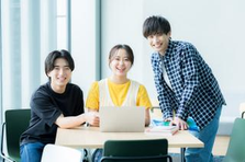 経験ゼロからビジネス力が高い開発エンジニアへ！やる気重視の育成環境あり！