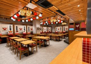 現在、以下のような店舗デザインの案件を動かしてます。 ・某日本最大手飲食チェーンの内装デザイン ・有名インフルエンサーの店舗プロデュース ・話題性の高い商業施設 ・某有名美容クリニックの複数店舗デザイン など魅力的なオファーを数多くいただいています。