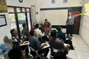 日本での就労を目指す学生に向け、日本語やビジネスマナーについて指導頂きます。