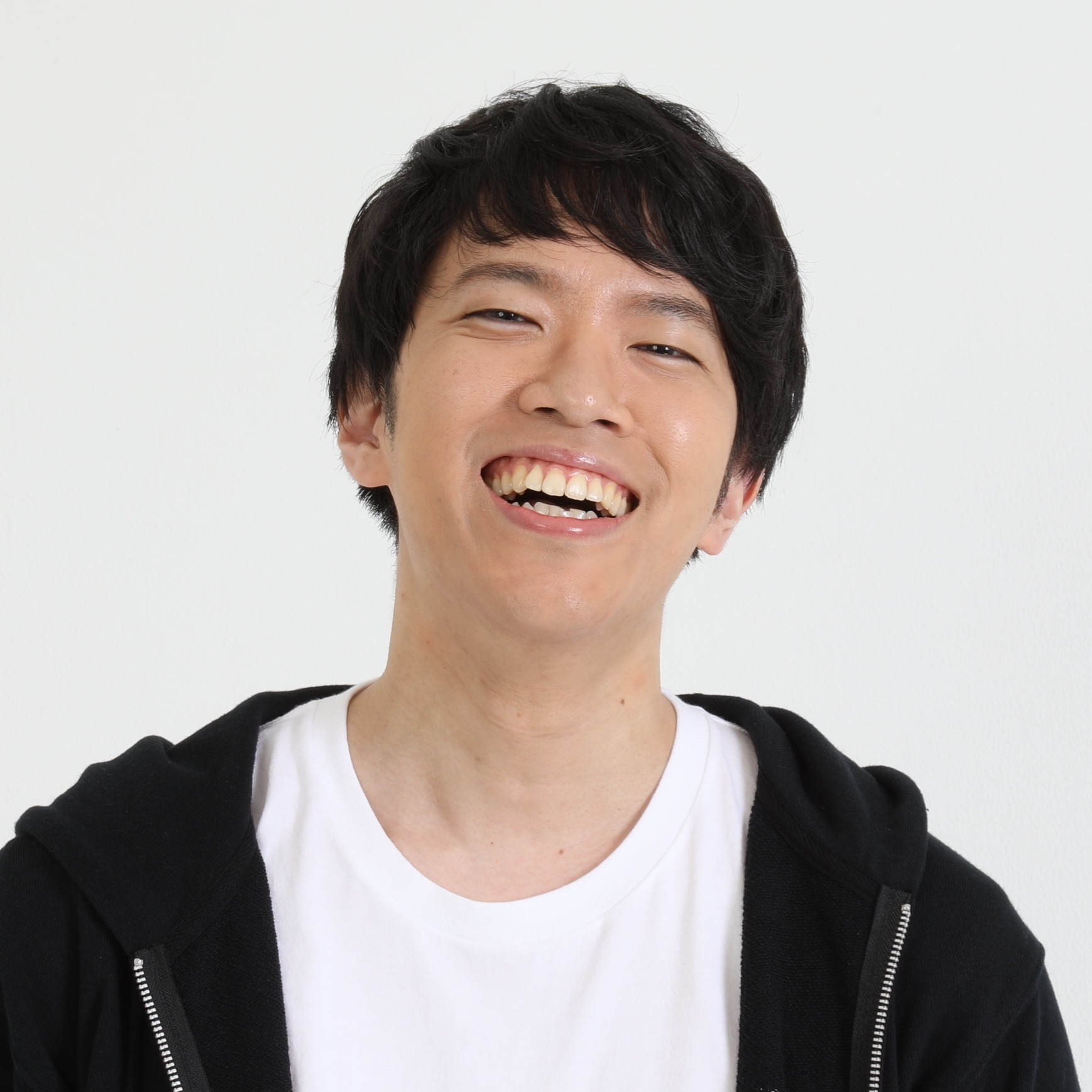 萬成 亮太