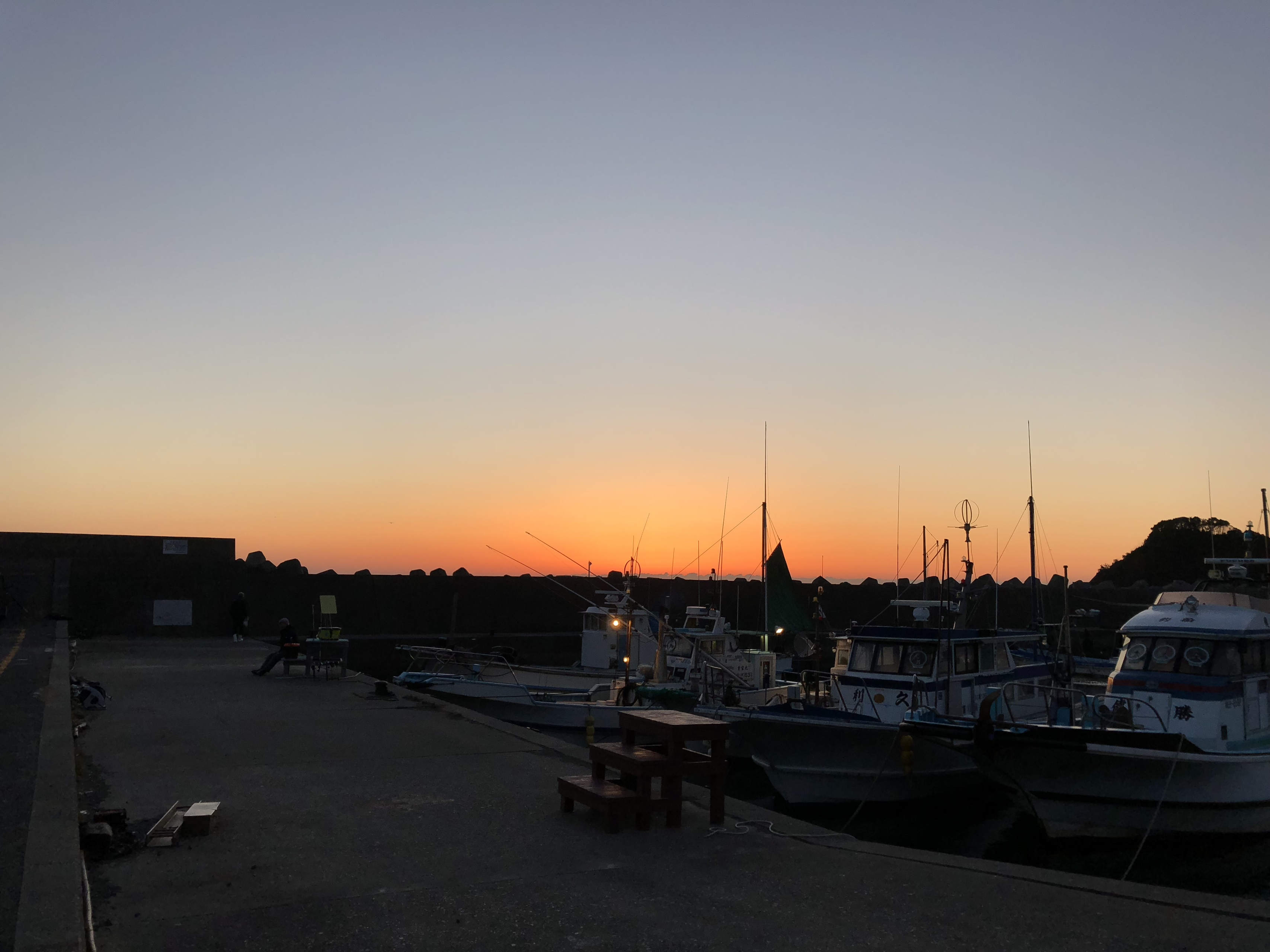 [ZYYXDAY 2018] 3日目？ 車中泊からのフィッシング！