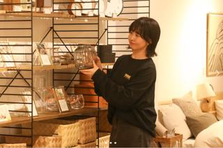 家具・インテリアのアルバイト販売スタッフ｜趣味のように熱中できる仕事を。