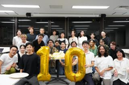 『ビジネスとテクノロジーの力で古い産業の未来をつくる』というミッションのもと１０周年を迎えました。