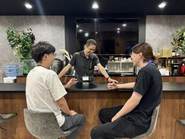 社内の8割がエンジニアであり、インフラエンジニア・サーバーサイドエンジニアが多数在籍しています。