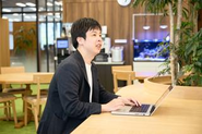 気分を変えて別の場所で作業も。