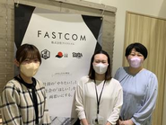 建助では、様々な世代のメンバーが一緒に働いています。