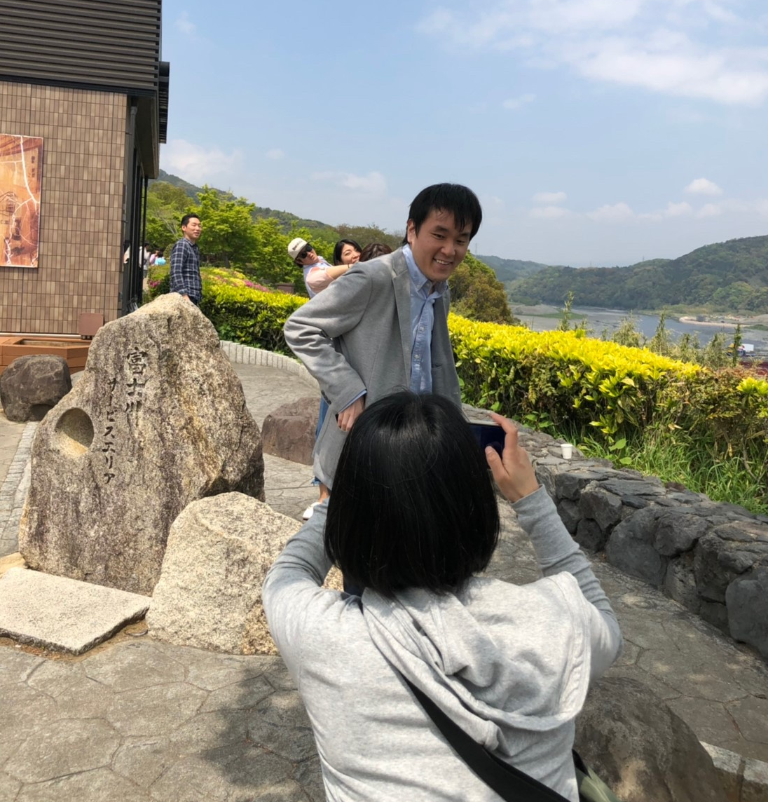 会社のみんなを助ける仕事です。