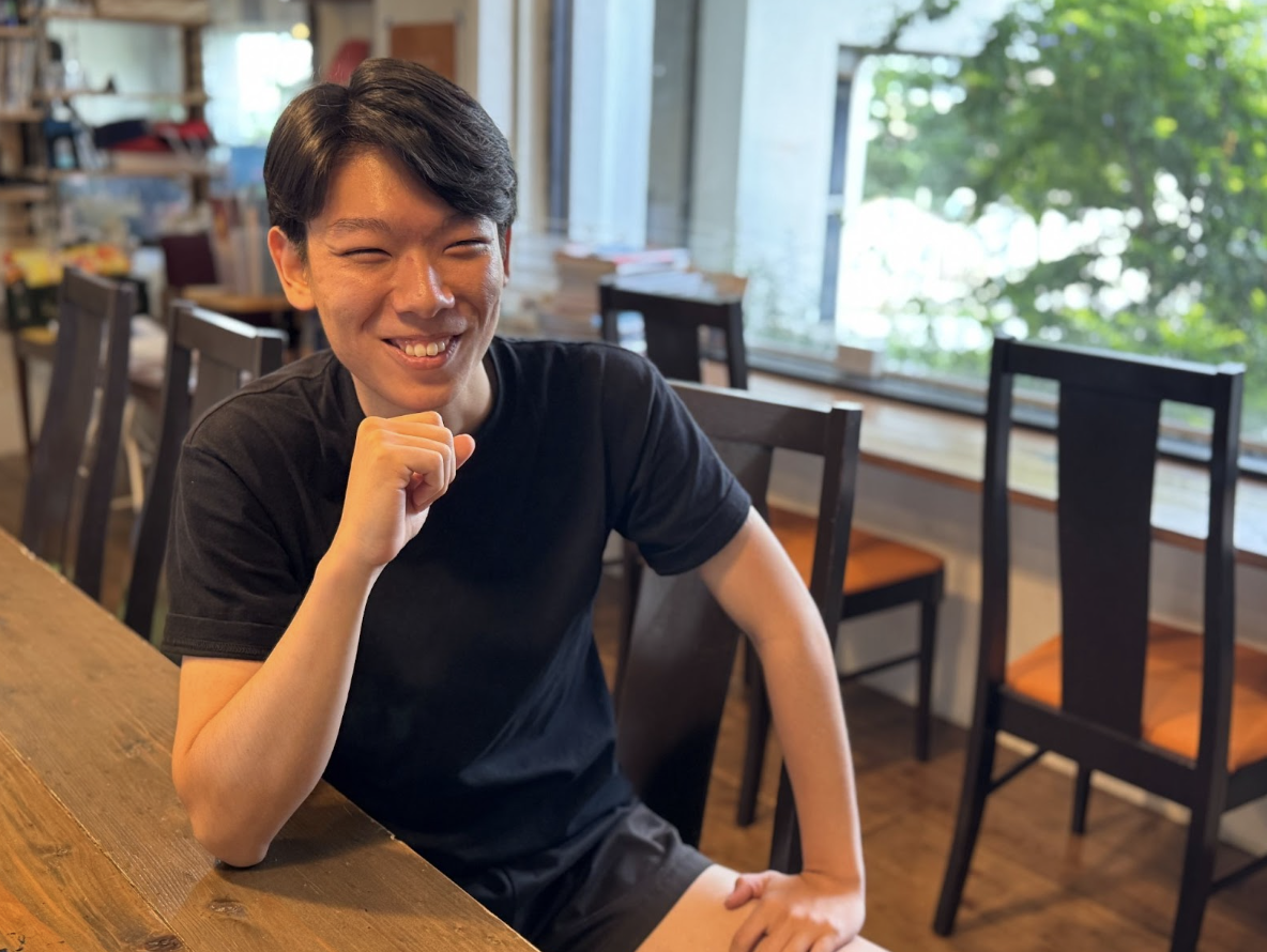 ロープレはビーチで。資格試験に落ちた僕が、“リアルな成長”を掴んだインターンの話【沖縄支社】