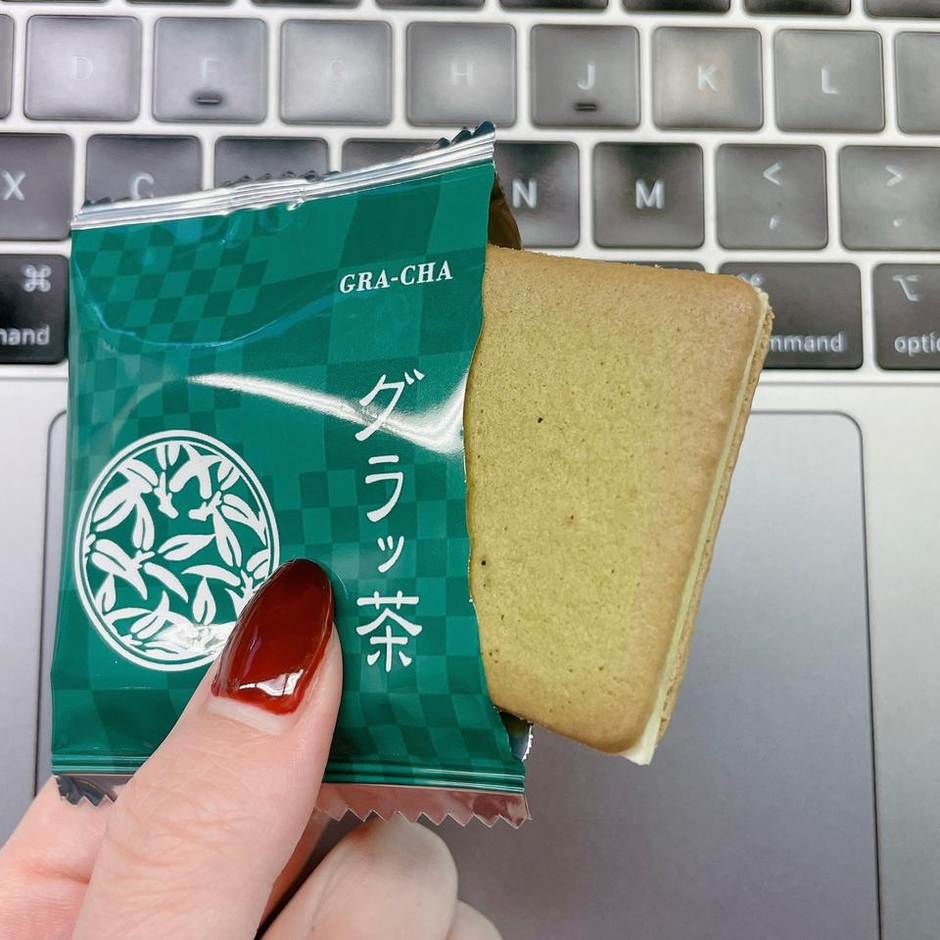 お得‼︎　菓子　まとめ売り　35点　早い者勝ち‼︎ hqdefault.jpg