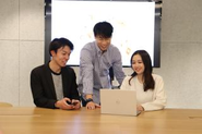 ミッションを実現するため、意見を出し合って一つの物を作り上げます。