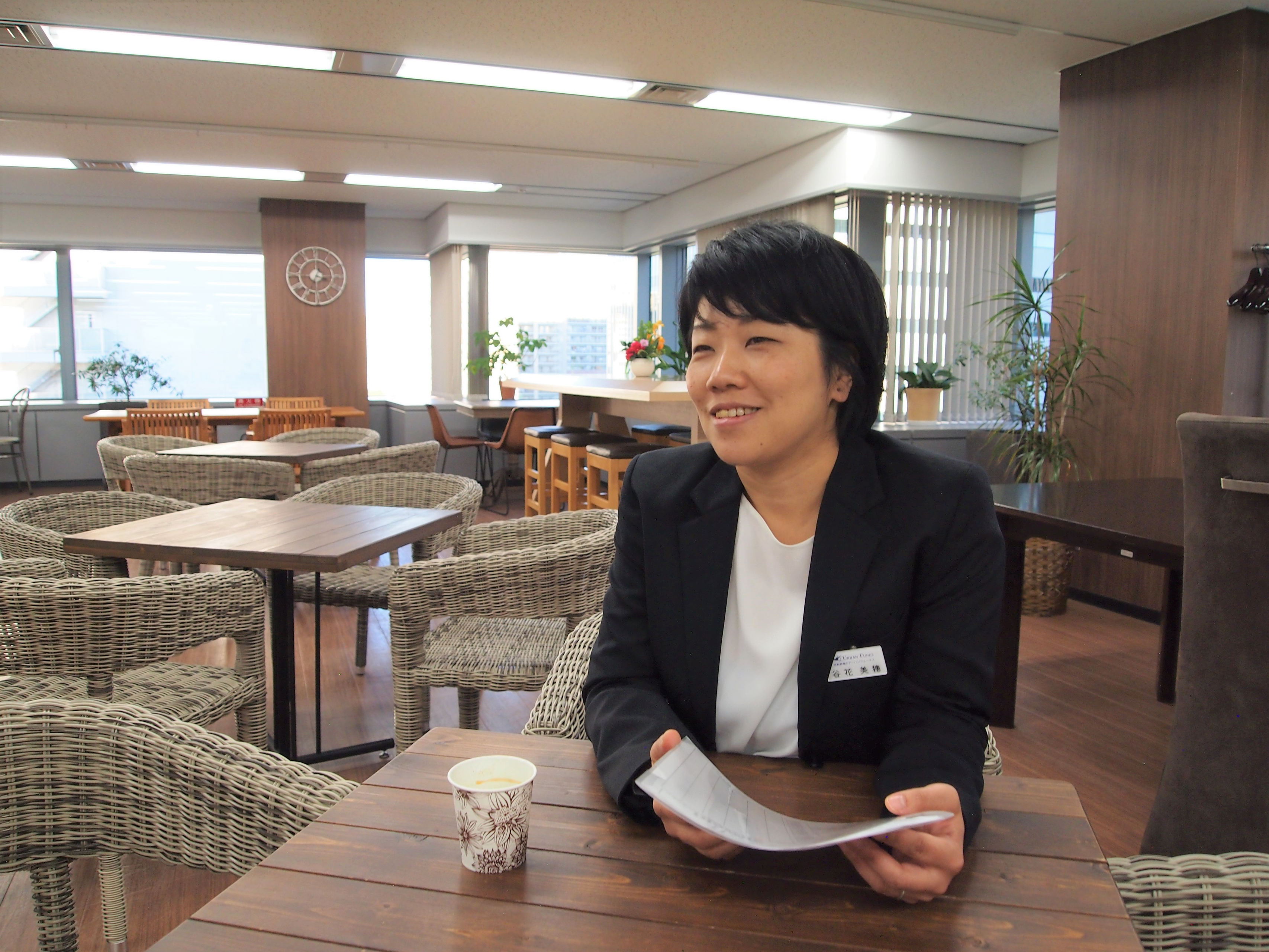 社員インタビュー「初の女性エンディングプランナーにして、社長の直弟子。そんな一児の母が今鍛えるのは、"妄想力"！？」