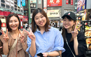 未経験から営業に挑戦している方や企画、マーケティング、人事、総務、経理、広報といったコーポレート部門で正社員経験の方、IT分野で活躍する社内SE、法律事務所で専門性を磨いた行政書士、IllustratorやCADを駆使するデザイナー、編集・ライター・校正・動画編集を行うクリエイター、そして声優やキャスティング担当まで、あなたの経験を活かしてキャリアを築けます。