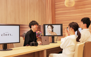 ご来店時や撮影前の打ち合わせからフォトグラファーが関わるため、お客さまとの信頼関係を築くことができ、理想のフォトウェディングを叶えることができます。