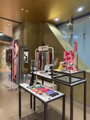 定期的に百貨店でのPOPUPも実施しております