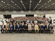 全社アワードにて、頑張った仲間をたたえあう文化があります。