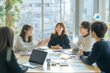 社員絶賛の働きやすい会社です！人と企業をつなぐ温かいセールスをしませんか？
