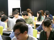 徹底した人材育成フロー、一人当たり年間100万以上の研修費も