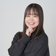 エキストラ唯一の新卒小林。日々広告業界でもがいてパワフルに成長中！