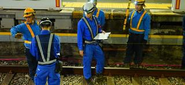 中央の人物が現場を管轄する弊社社員