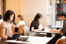 海外子会社の連結決算もお任せ！サステナブル企業のバックオフィスを支える！