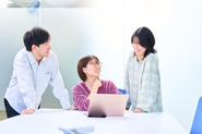 【残業月約10h】土日祝休/年休120日以上/産育実績あり！