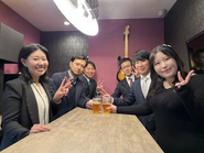 オフィスにバーカウンターあり！
