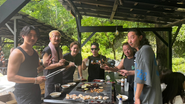 チームメンバーでBBQをしたり、イベントも行っています