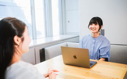 アイデアは自由な会話から。クリエイティブな発想を大切にする社風です！