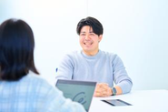 【待遇も安定】専任担当がサポートが就業後にしっかりあなたのキャリアをサポート！前職より年収50万～100万円アップ多数