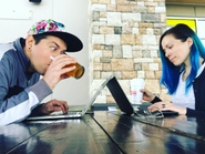 弊社社員のとある日の作業風景（米国）