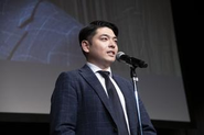 半期に一度の全社総会にて、「新人賞」、「ベストクリエイター賞」・「MVP最優秀賞」等の様々な賞で、活躍者を称え合っています。