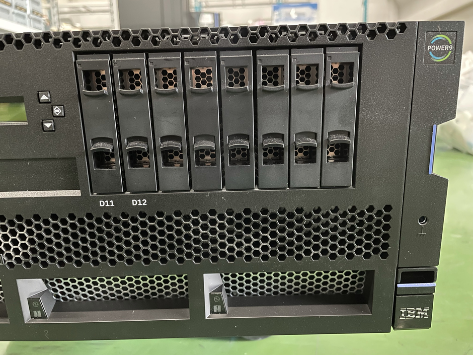 Power9を開けました。IBM Power System S914 | 株式会社ゲットイット