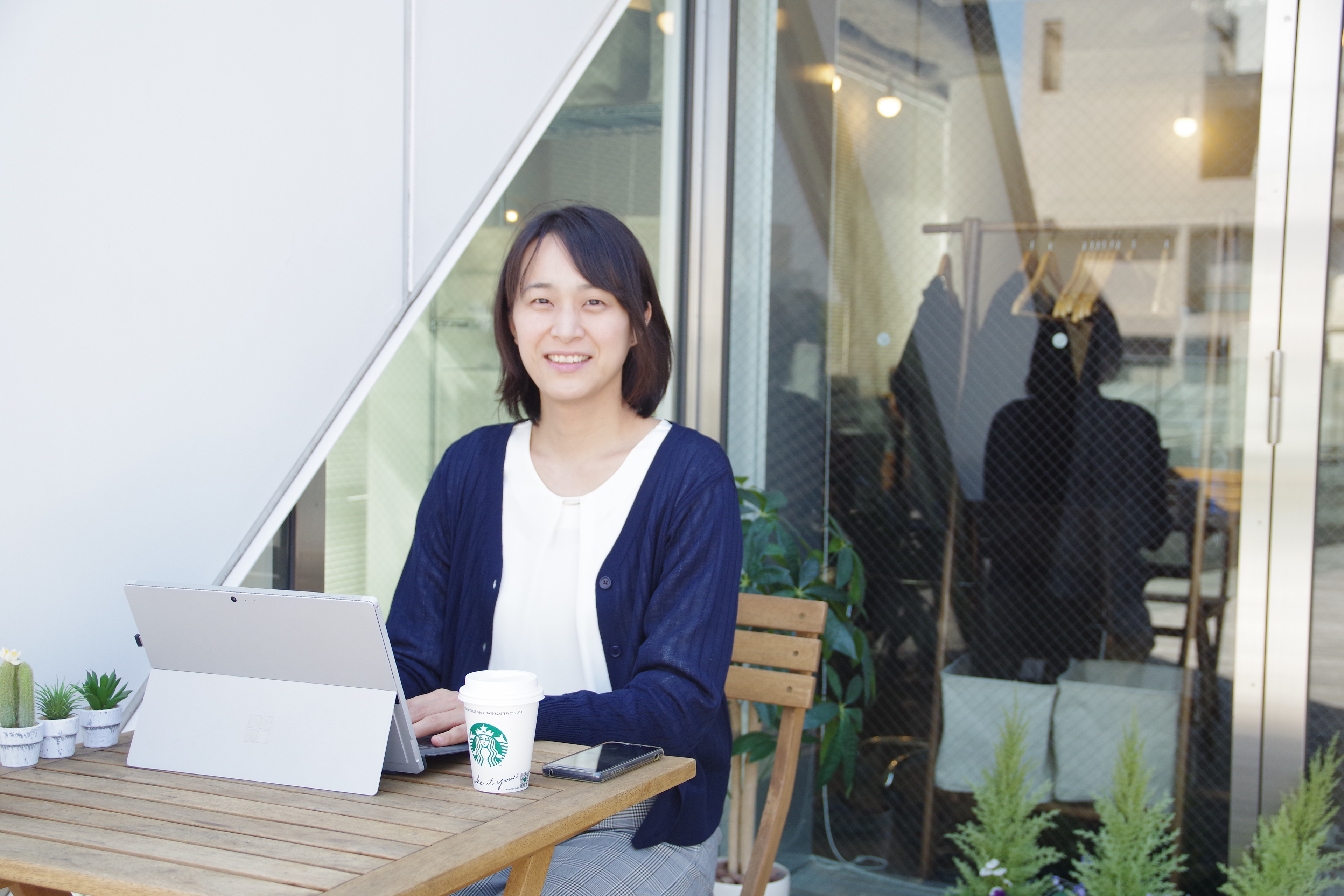 【社員インタビュー】エンジニアを一度離れ他の職種へ転職。再びエンジニアとして戻った私が、SHCを選んだ理由。