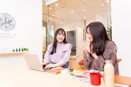 抜群のチームワークで、何でも相談できる環境です。