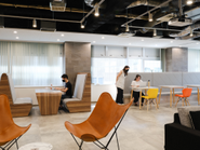 20代、30代のメンバーが多く在籍しており、日々、Mission/Vision達成に向けて力を合わせて仕事をしています。仕事への熱量は高いメンバーが揃っており、各年代においてHR業界を引っ張っていけるような能力を持つメンバーも所属しています。