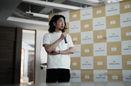 四半期に1度の全員が集合する総会の様子です！