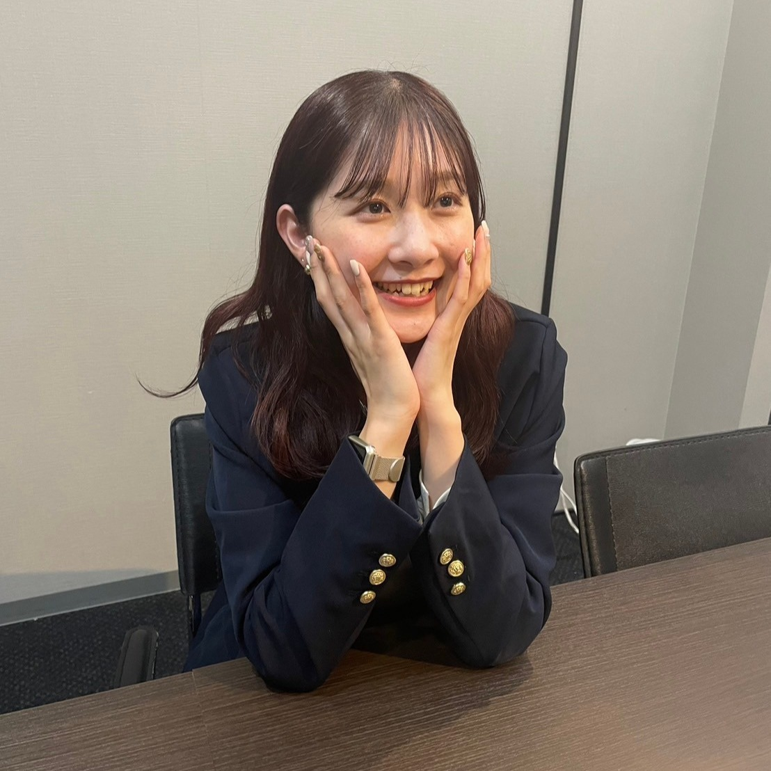 谷 菜々子