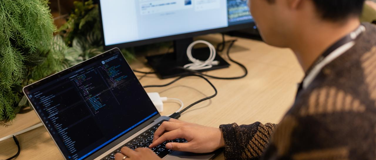 Aconnectテックリード募集｜技術戦略の立案からシステム設計実装を担う