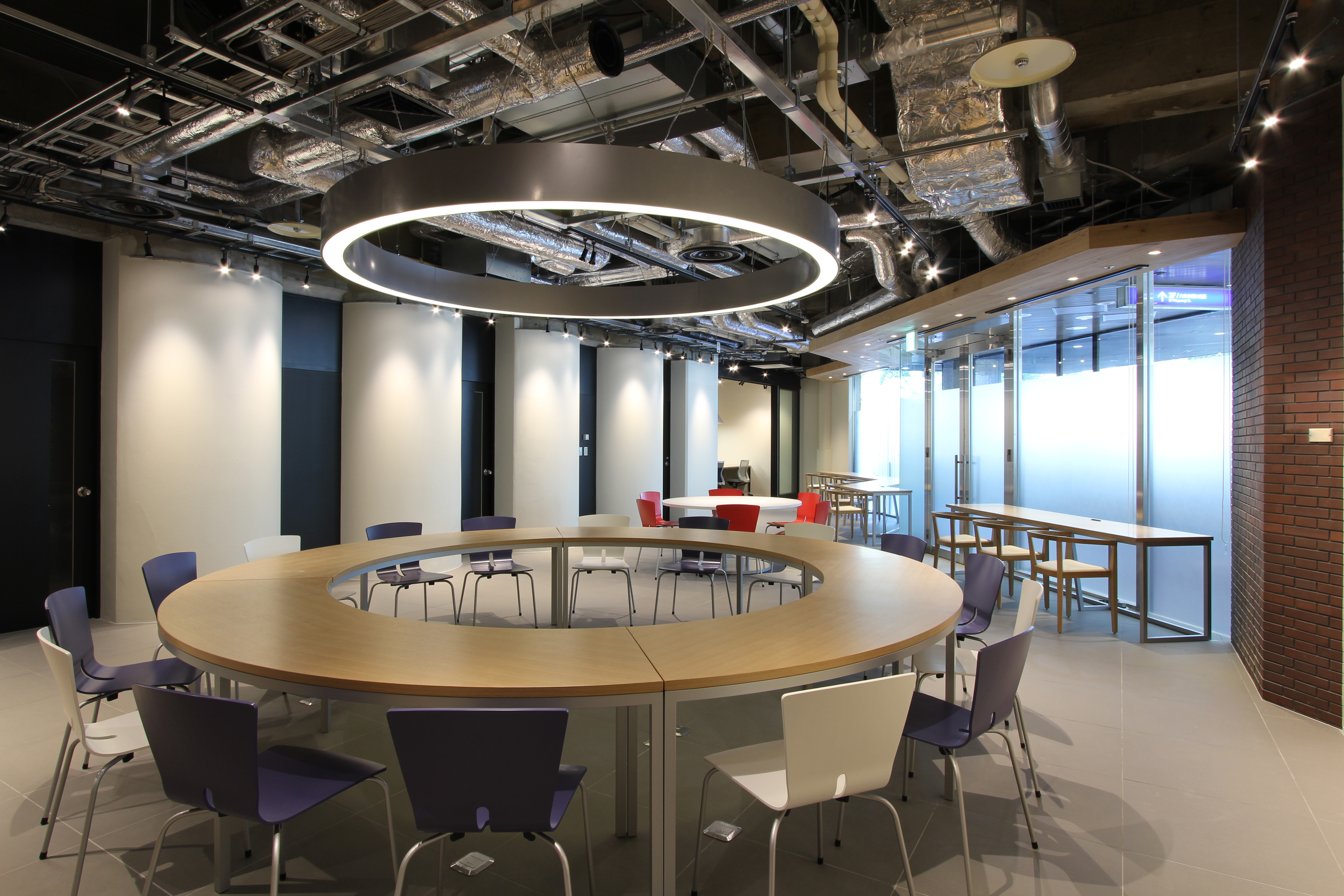 小さな優良企業・エイトレッド