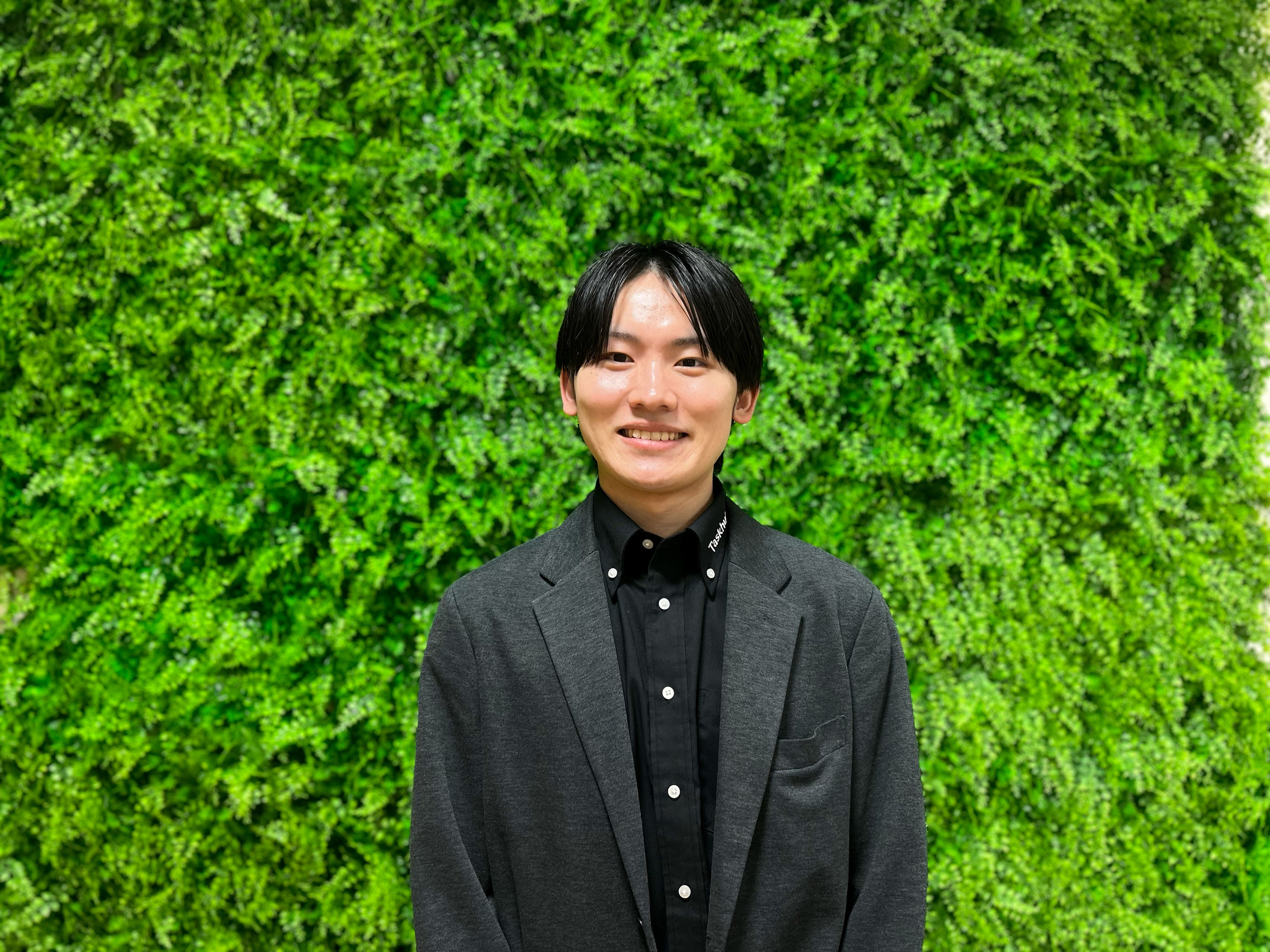 お客様の声を聴き、共にゴールへ走り続ける。サービス最前線の景色｜カスタマーサクセス 中原瞭太朗