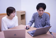 「言語」や「文化」の違いが海外での事業活動の障壁となり、多くの企業がその解決に苦慮しています