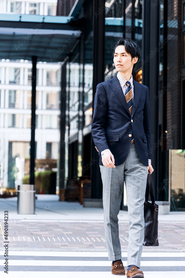 歩容認証AIの基礎技術の開発に成功。スマートインソールから取得できる歩行特徴量で個人を正確に識別