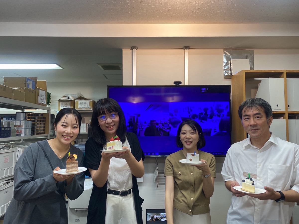 🎂 8月生まれの社員をお祝い！笑顔とサプライズに満ちたWSP恒例のお誕生日会レポート✨