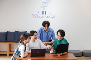 ひとりひとりが毎日仕事に本気で取り組んでいる会社です。