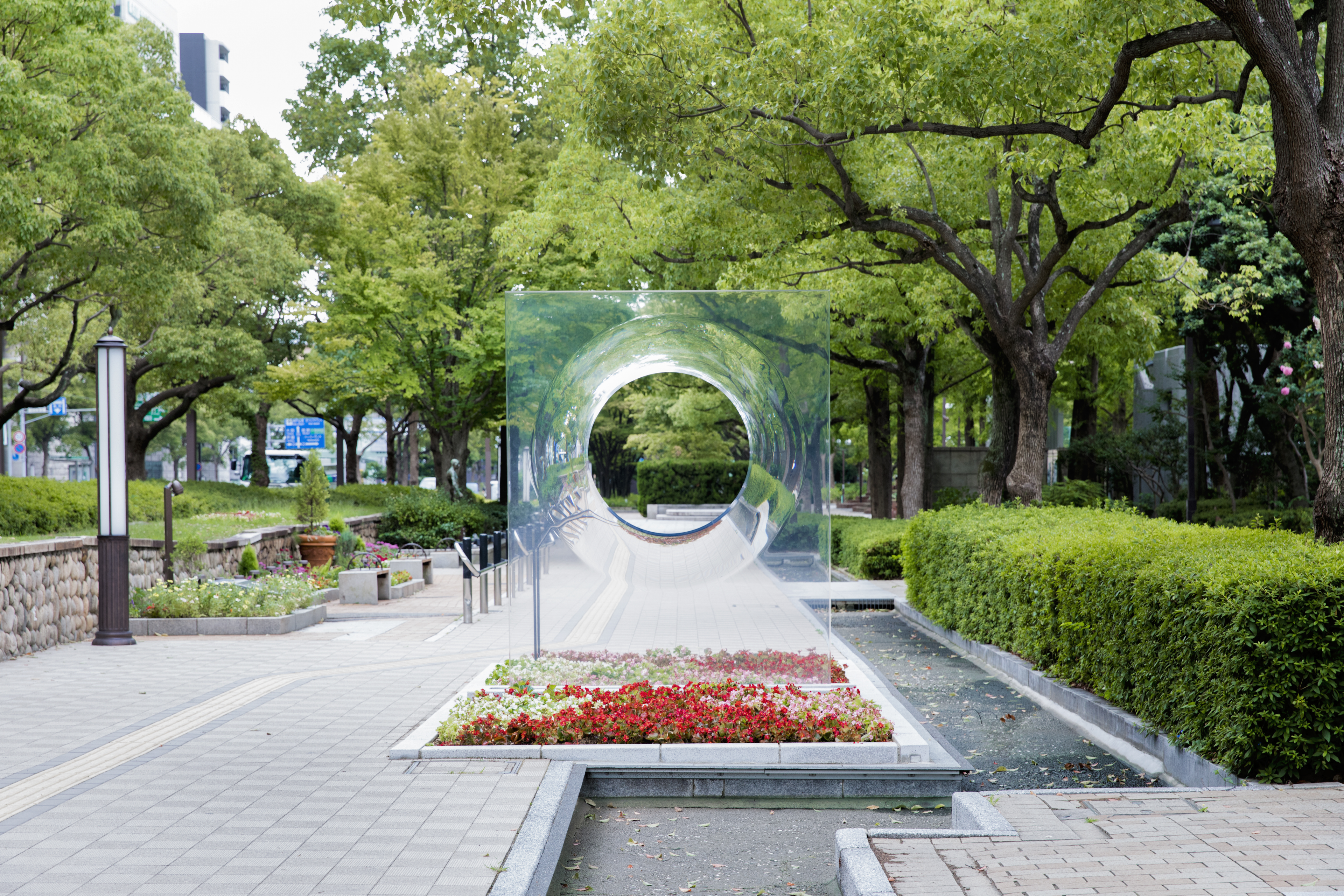 「神戸」からITの未来を変える。地域の眠れる力を目覚めさせ、日本全体を動かすソフト開発会社へ