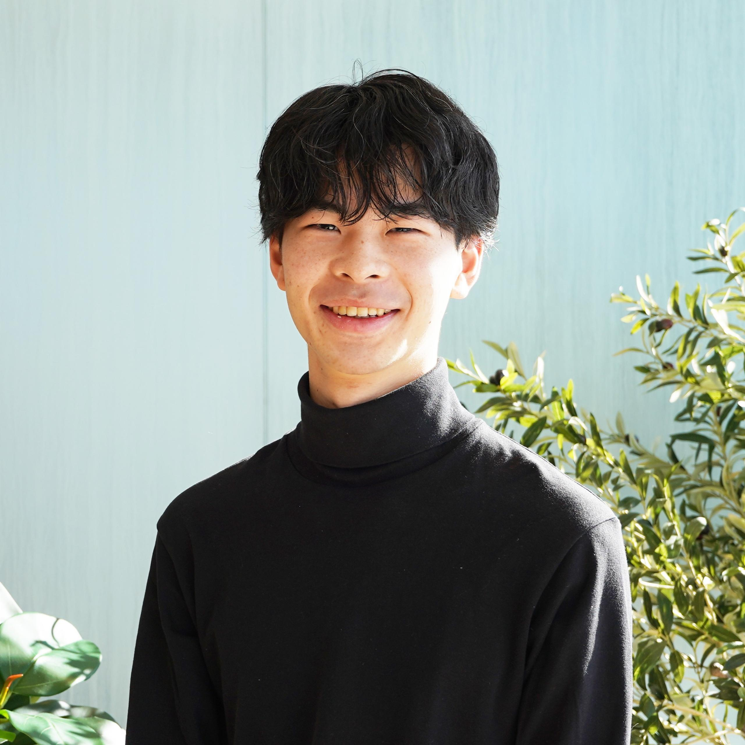 山本 容太郎