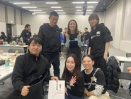 全社イベントでは、部署関係なく日中コンテンツや懇親会などを実施していますが、役職や部署の壁もなくフラットなコミュニケーションができるメンバーが揃っています！