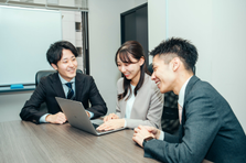 国内トップを目指す子育て支援メディア！ITベンチャーでディレクター募集！