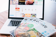 ECサイトの運用が主な業務ですが、グループ会社のコーポレートサイトなどWEBに関連する制作も行います