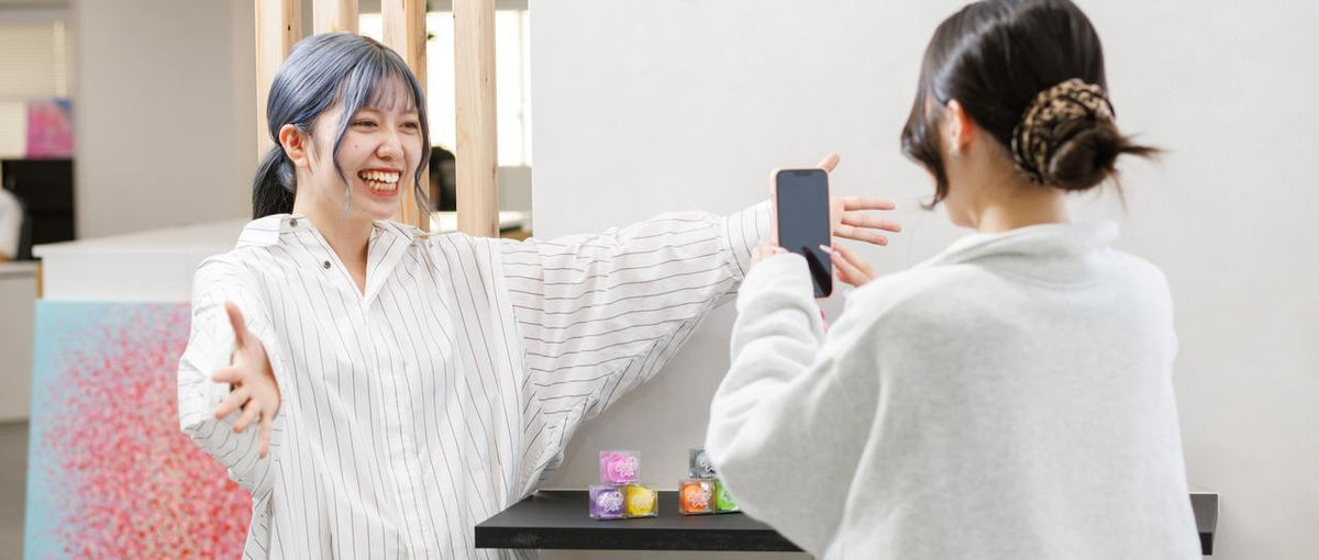 SNS戦略で成長を牽引！ブランド価値を高めるディレクター